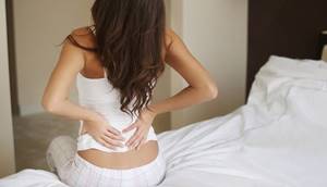 Боль в пояснице? 10 причин, из-за которых может болеть спина и что можно сделать?