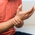 Почему немеют руки: 9 причин онемения и покалывания в разных частях тела