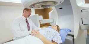Что такое лучевая терапия (радиотерапия) и какие у неё побочные эффекты?